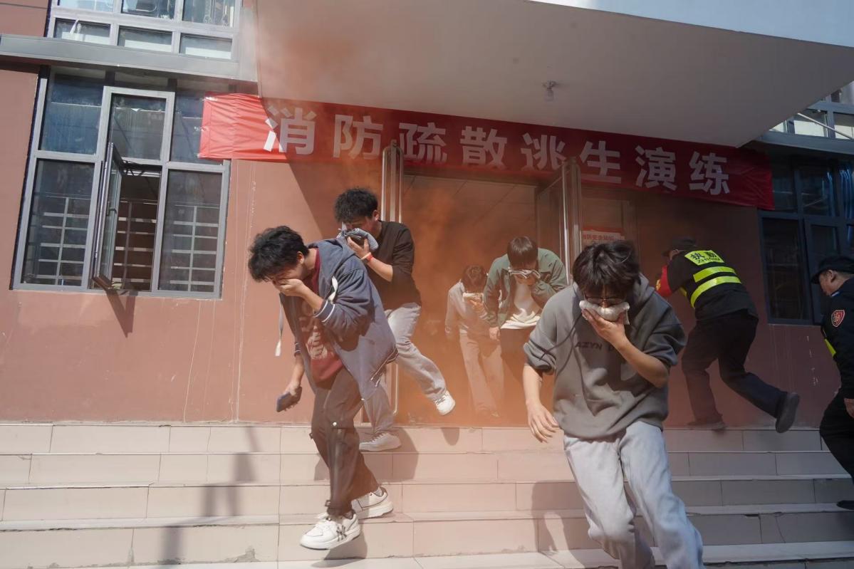 _cgi-bin_mmwebwx-bin_webwxgetmsgimg__&MsgID=6566803215542090435&skey=@crypt_af666228_c347d0d9b3dc4cd86f482992d6e91e91&mmweb_appid=wx_webfilehelper